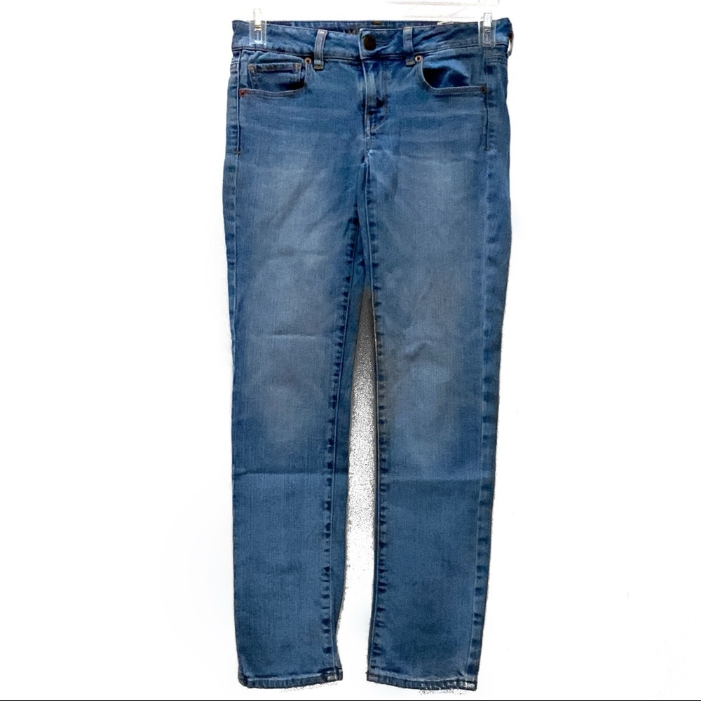 American Eagle Skinny Jeans - Size 4 / Light Blue